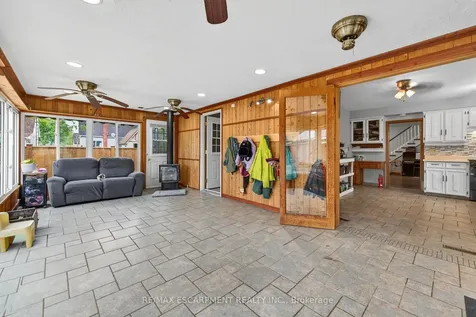 827 Pine Street Haldimand ON N1A 2M6
