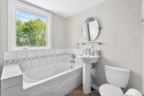 611 Alfred Street Kingston ON K7K 4J8