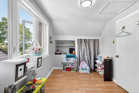 611 Alfred Street Kingston ON K7K 4J8