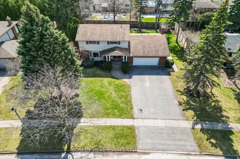 15 Upper Canada Drive Niagara-on-the-lake ON L0S 1J0