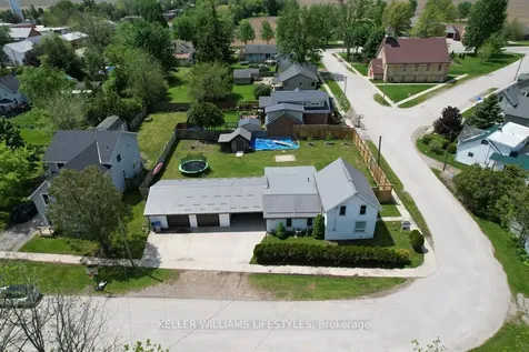 1969 Elizabeth Street Strathroy-caradoc ON N0L 1T0