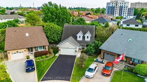 39 Lancer Court Hamilton ON L9B 2B2