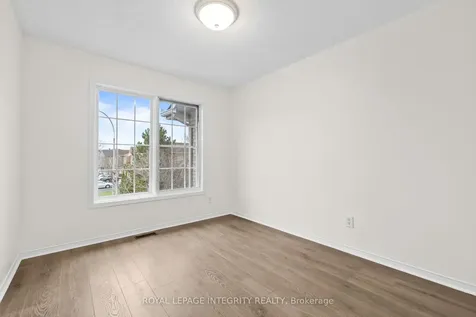 9 Flowertree Crescent Kanata ON K2M 2R6