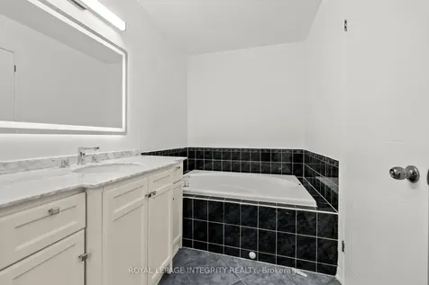 9 Flowertree Crescent Kanata ON K2M 2R6