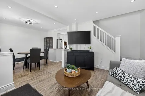 131 Garside Avenue N Hamilton ON L8H 4W5