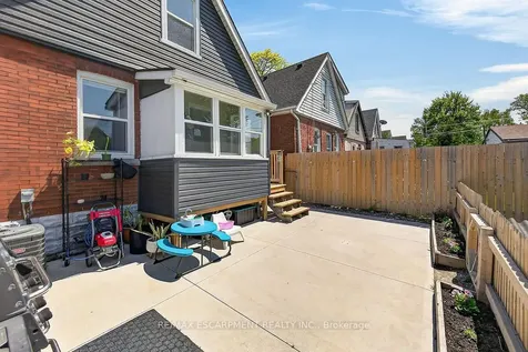 131 Garside Avenue N Hamilton ON L8H 4W5