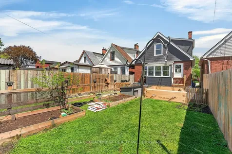 131 Garside Avenue N Hamilton ON L8H 4W5