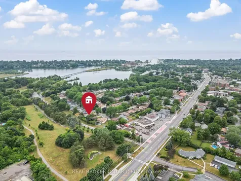 68 Ziraldo Road St. Catharines ON L2N 6T1