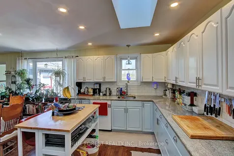 18487 Raglan Road Chatham-kent ON N0P 1A0