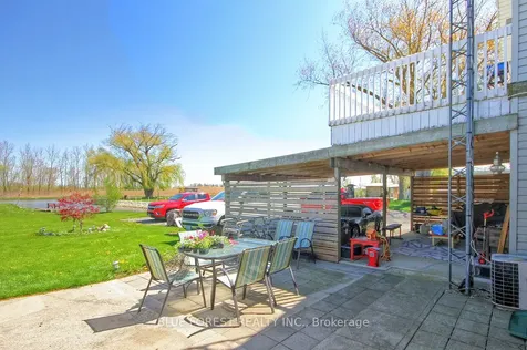 18487 Raglan Road Chatham-kent ON N0P 1A0