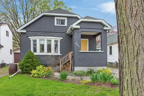 206 York Street St. Catharines ON L2R 6G4