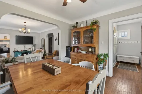 206 York Street St. Catharines ON L2R 6G4