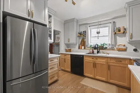 206 York Street St. Catharines ON L2R 6G4