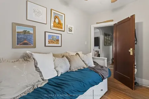 206 York Street St. Catharines ON L2R 6G4