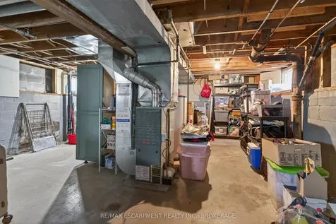 206 York Street St. Catharines ON L2R 6G4