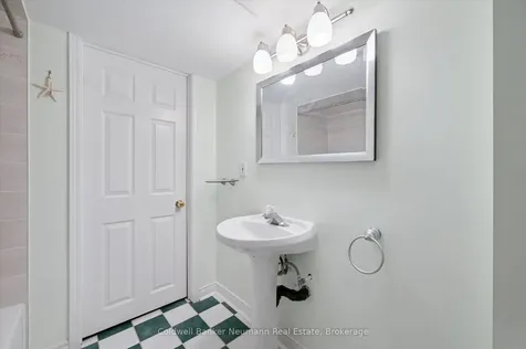 22 Sandpiper Drive Guelph ON N1C 1E2