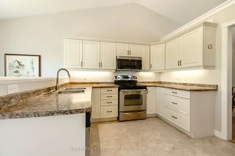 227 Carnegie Avenue Peterborough ON K9L 0B3
