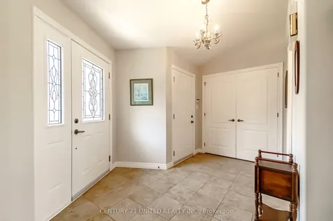 227 Carnegie Avenue Peterborough ON K9L 0B3