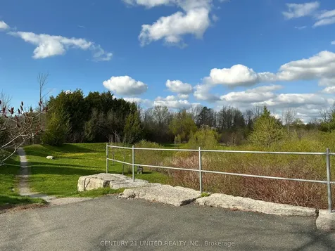 227 Carnegie Avenue Peterborough ON K9L 0B3