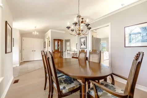227 Carnegie Avenue Peterborough ON K9L 0B3