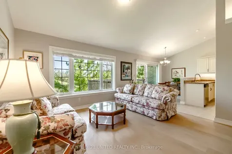 227 Carnegie Avenue Peterborough ON K9L 0B3