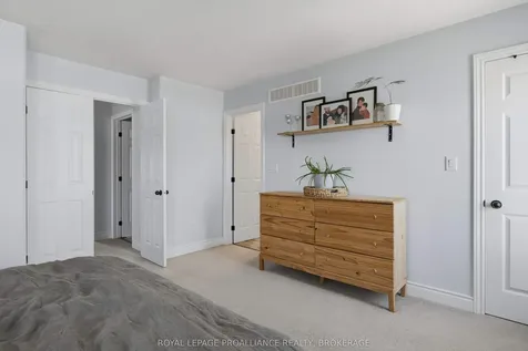 318 Janette Street Kingston ON K7P 0K8
