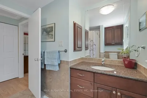 25 Seabrooke Drive Kanata ON K2L 2H8