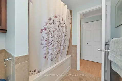25 Seabrooke Drive Kanata ON K2L 2H8