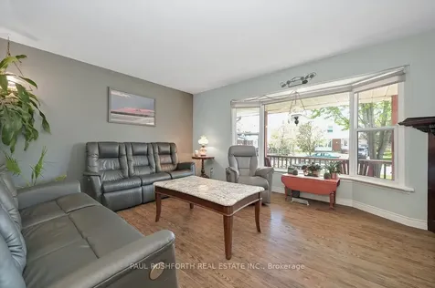 25 Seabrooke Drive Kanata ON K2L 2H8