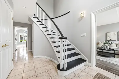 301 Parkwood Crescent Hamilton ON L8V 5B5
