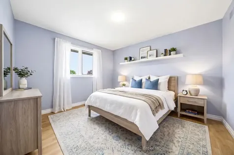 301 Parkwood Crescent Hamilton ON L8V 5B5