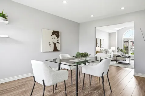 301 Parkwood Crescent Hamilton ON L8V 5B5