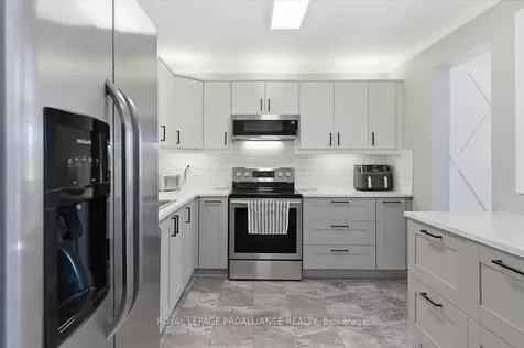 95 Progress Avenue Belleville ON K8N 2Z3