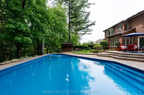Gardens Brantford ON N3T 6B2