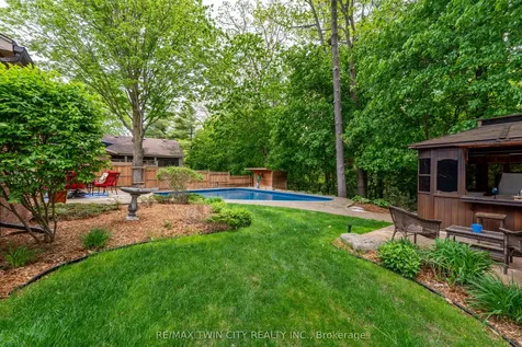 Gardens Brantford ON N3T 6B2