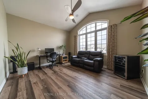 325 Hillsdale Road Welland ON L3C 7M2