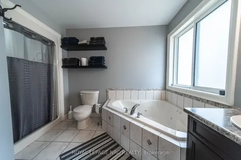 325 Hillsdale Road Welland ON L3C 7M2