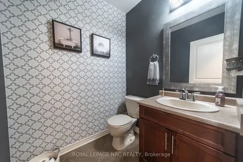 325 Hillsdale Road Welland ON L3C 7M2