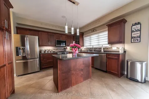 325 Hillsdale Road Welland ON L3C 7M2