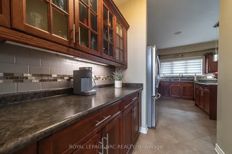 325 Hillsdale Road Welland ON L3C 7M2