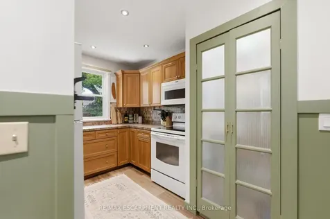 23 Marion Crescent Hamilton ON L9H 1H9