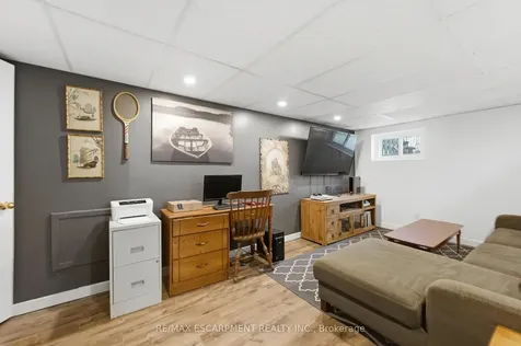 23 Marion Crescent Hamilton ON L9H 1H9