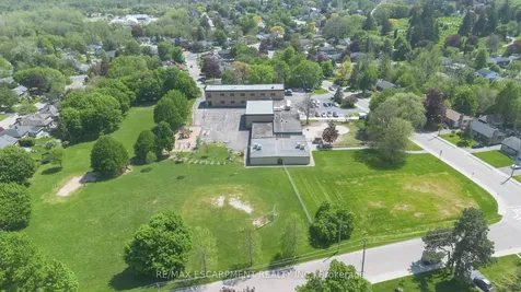 23 Marion Crescent Hamilton ON L9H 1H9