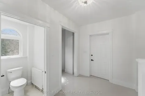 8 College Street St. Catharines ON L2R 2W7