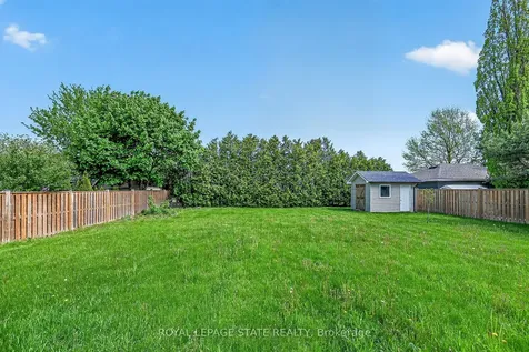 5558 White Church Road Hamilton ON L0R 1W0