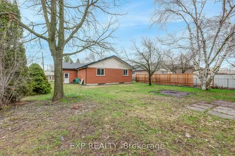 164 Colborne Street W Kawartha Lakes ON K9V 5Z8