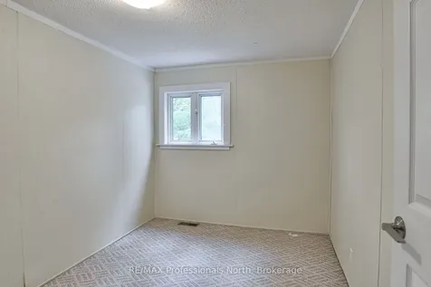 1011 Harmony Lane Private Bracebridge ON P1L 1W9