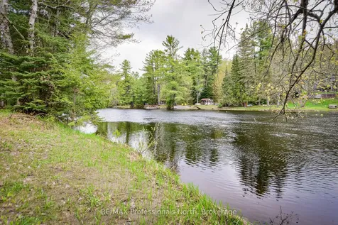 1011 Harmony Lane Private Bracebridge ON P1L 1W9