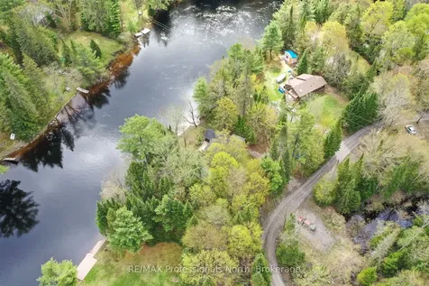 1011 Harmony Lane Private Bracebridge ON P1L 1W9