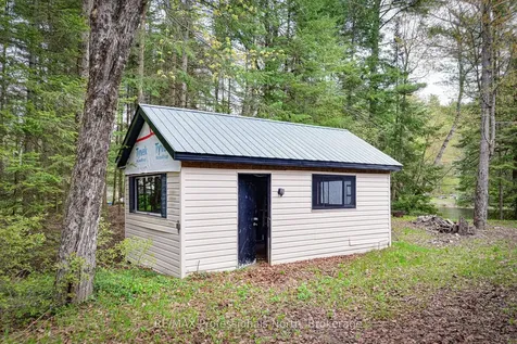 1011 Harmony Lane Private Bracebridge ON P1L 1W9